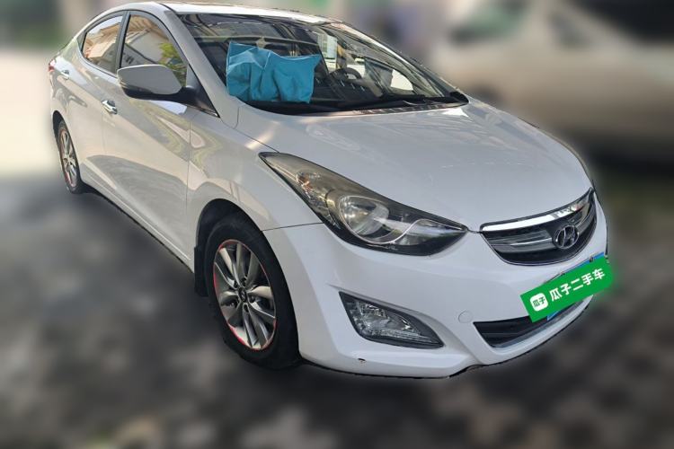 Used Hyundai Elantra (5th Generation / Langdong) 2015 1.6L Manual Leading Model Front Right 45 Deg