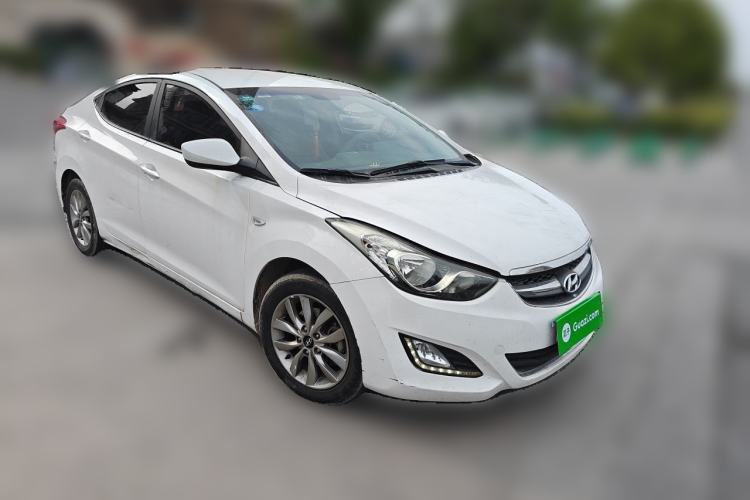 Used Hyundai Elantra (5th Generation / Langdong) 2015 1.6L Manual Fashion Edition Front Right 45 Deg