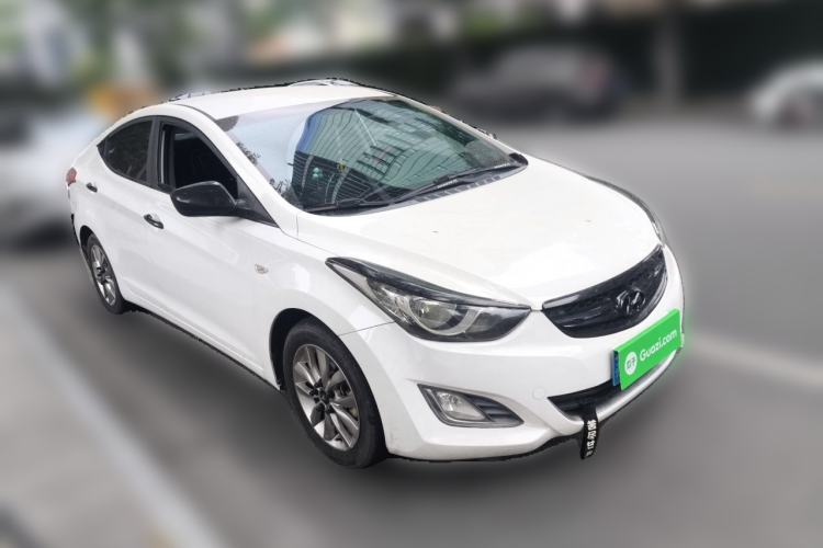 Used Hyundai Elantra (5th Generation / Langdong) 2015 1.6L Manual Fashion Edition Front Right 45 Deg