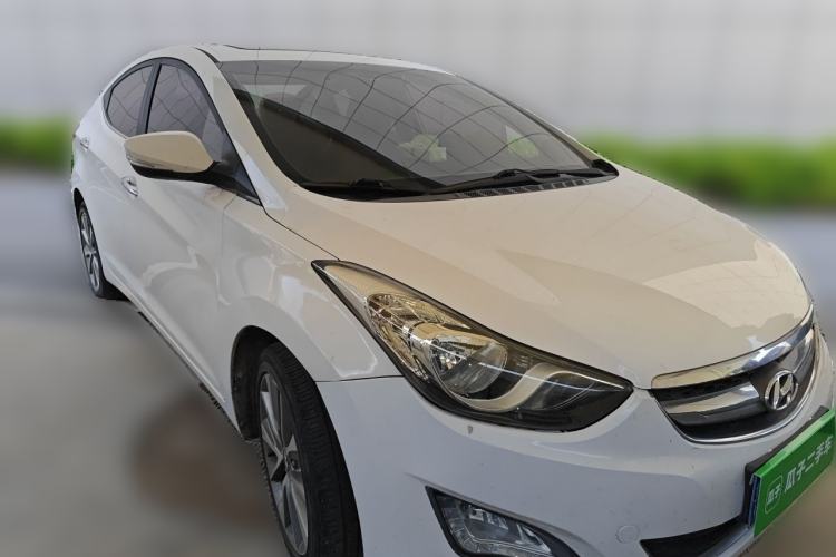 Used Hyundai Elantra (5th Generation / Langdong) 2015 1.6L Automatic Leading Model Front Right 45 Deg