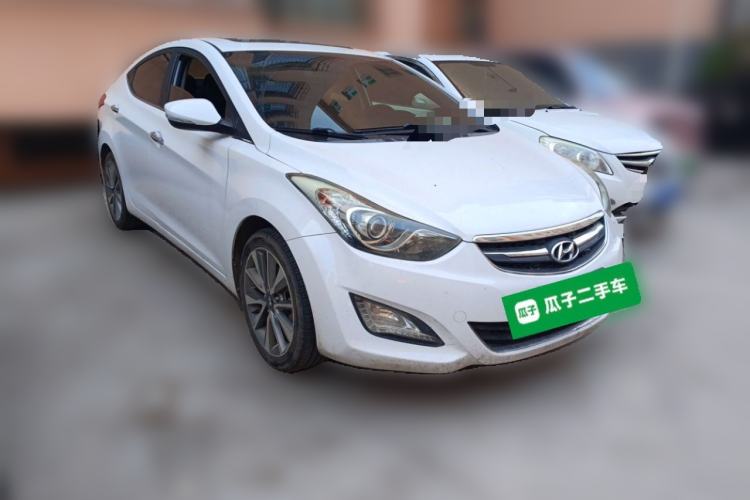 Used Hyundai Elantra (5th Generation / Langdong) 2015 1.6L Automatic Leading Model Front Right 45 Deg