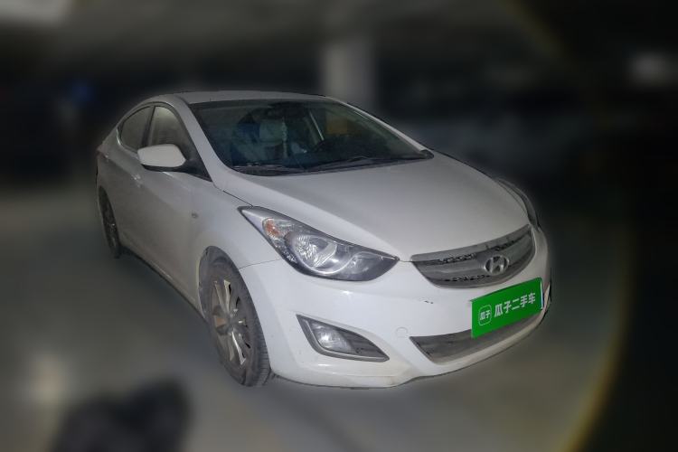 Used Hyundai Elantra (5th Generation / Langdong) 2015 1.6L Automatic Fashion Model Front Right 45 Deg