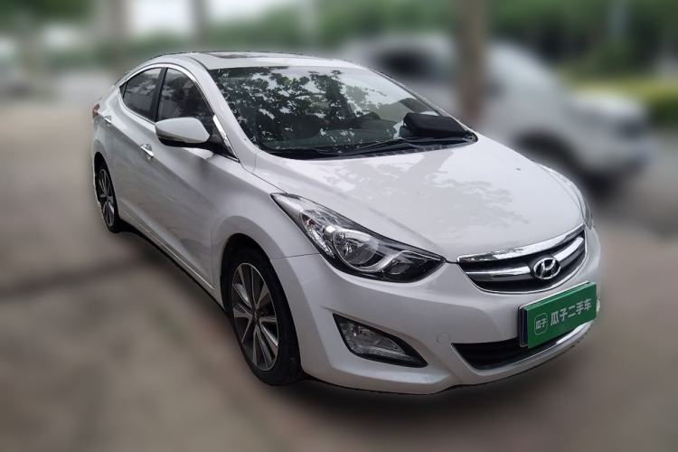 Used Hyundai Elantra (5th Generation / Langdong) 2015 1.6L Automatic Luxury Model Front Right 45 Deg