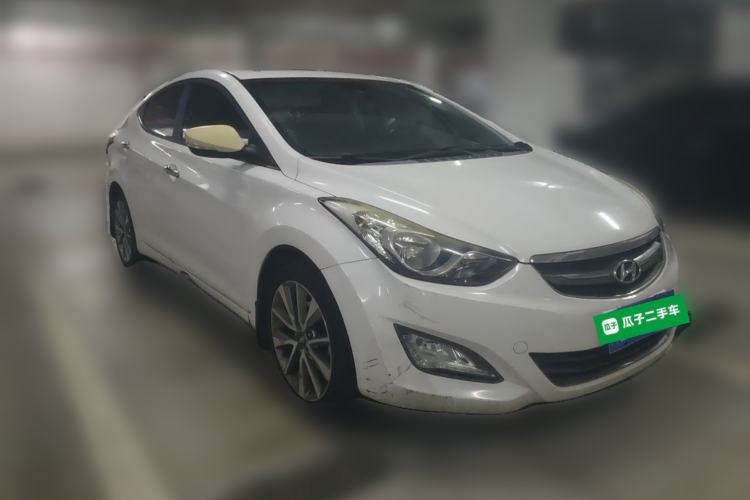 Used Hyundai Elantra (5th Generation / Langdong) 2015 1.6L Automatic Leading Model Front Right 45 Deg