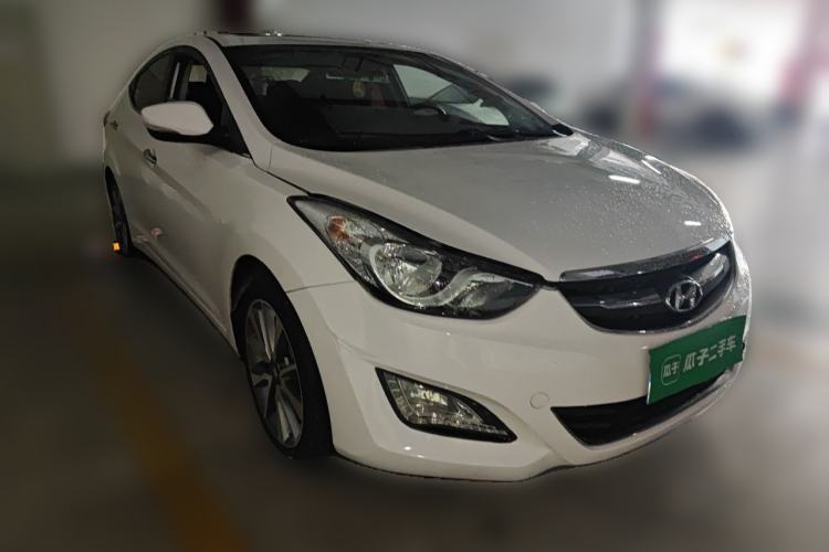 Used Hyundai Elantra (5th Generation / Langdong) 2015 1.6L Automatic Leading Model Front Right 45 Deg