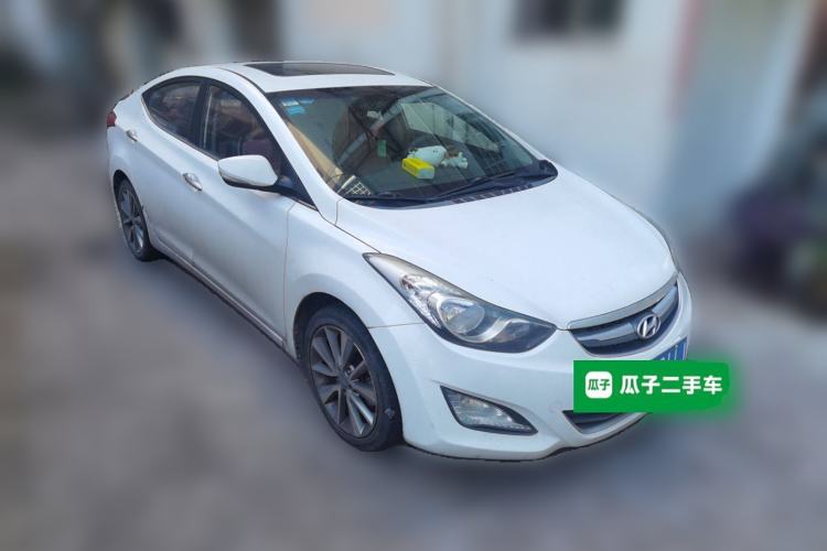 Used Hyundai Elantra (5th Generation / Langdong) 2015 1.6L Automatic Leading Model Front Right 45 Deg