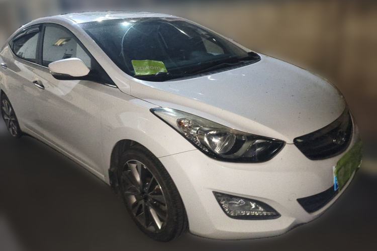 Used Hyundai Elantra (5th Generation / Langdong) 2015 1.6L Automatic Leading Model Front Right 45 Deg