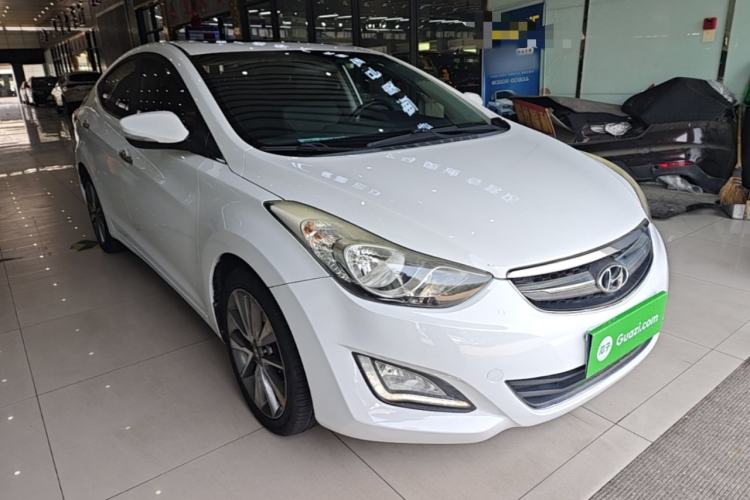 Used Hyundai Elantra (5th Generation / Langdong) 2015 1.6L Automatic Leading Model Front Right 45 Deg