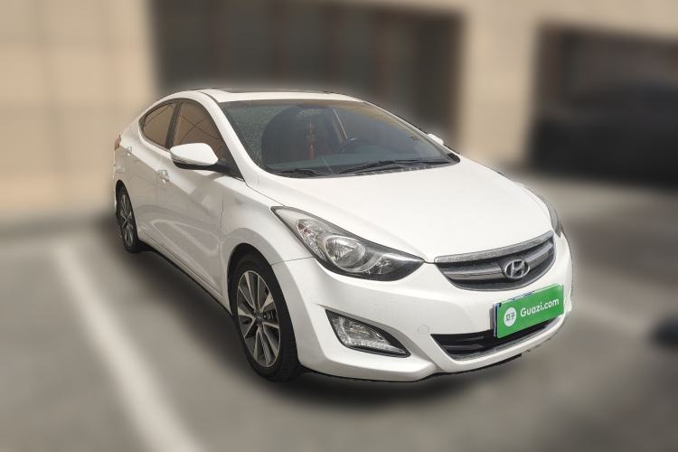 Used Hyundai Elantra (5th Generation / Langdong) 2015 1.6L Automatic Leading Model Front Right 45 Deg