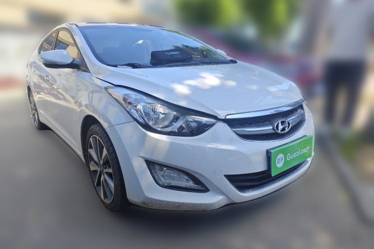 Used Hyundai Elantra (5th Generation / Langdong) 2015 1.6L Automatic Luxury Model Front Right 45 Deg