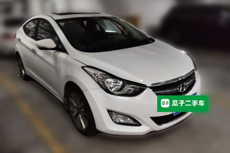 Used Hyundai Elantra (5th Generation / Langdong) 2015 1.6L Automatic Leading Model Front Right 45 Deg