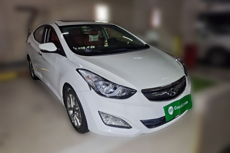 Used Hyundai Elantra (5th Generation / Langdong) 2015 1.6L Manual Leading Model Front Right 45 Deg
