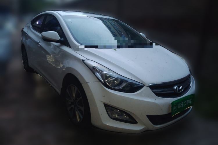 Used Hyundai Elantra (5th Generation / Langdong) 2015 1.6L Automatic Luxury Model Front Right 45 Deg