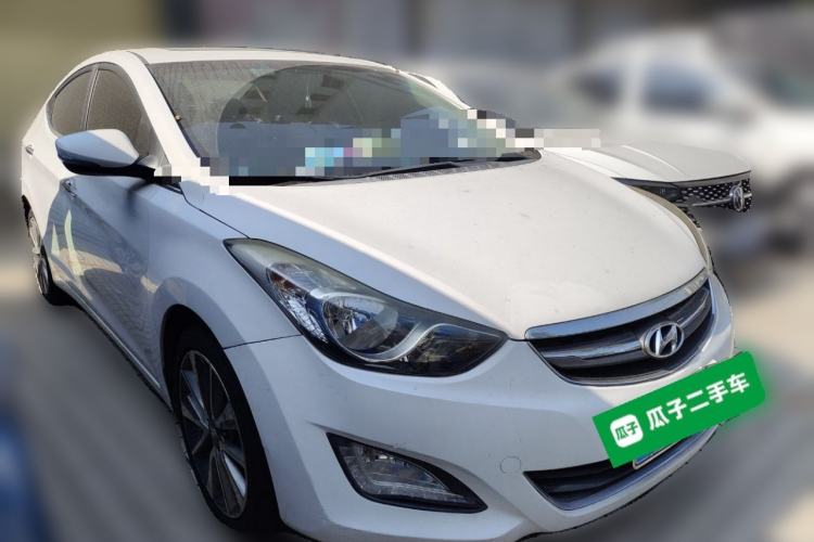 Used Hyundai Elantra (5th Generation / Langdong) 2015 1.6L Automatic Luxury Model Front Right 45 Deg