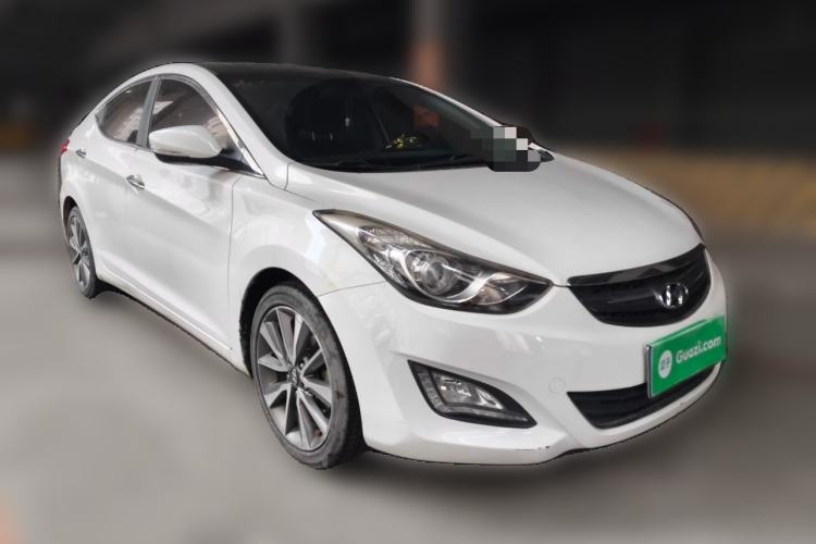 Used Hyundai Elantra (5th Generation / Langdong) 2015 1.6L Automatic Luxury Model Front Right 45 Deg