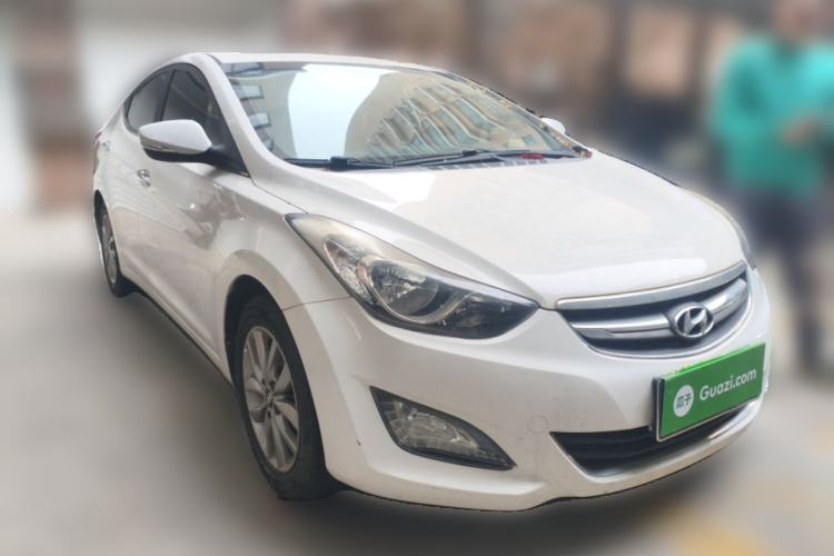 Used Hyundai Elantra (5th Generation / Langdong) 2015 1.6L Manual Leading Model Front Right 45 Deg