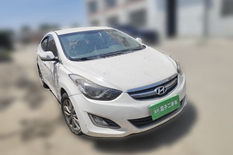 Used Hyundai Elantra (5th Generation / Langdong) 2015 1.6L Manual Fashion Edition Front Right 45 Deg