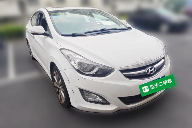 Used Hyundai Elantra (5th Generation / Langdong) 2015 1.6L Automatic Leading Model Front Right 45 Deg