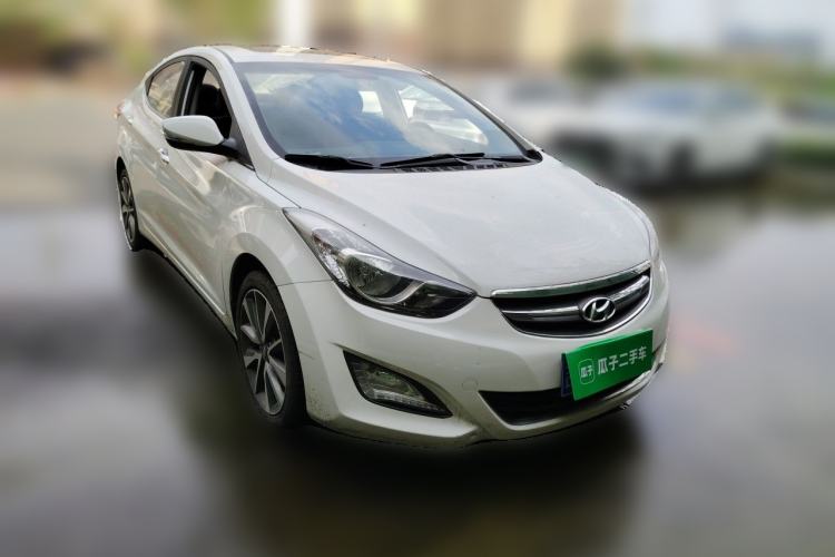 Used Hyundai Elantra (5th Generation / Langdong) 2015 1.6L Automatic Leading Model Front Right 45 Deg