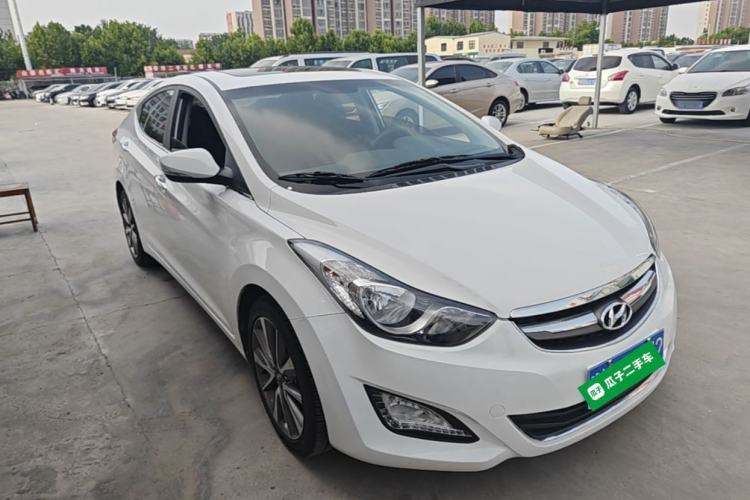 Used Hyundai Elantra (5th Generation / Langdong) 2015 1.6L Automatic Leading Model Front Right 45 Deg