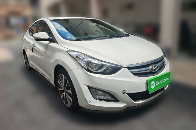Used Hyundai Elantra (5th Generation / Langdong) 2015 1.6L Automatic Leading Model Front Right 45 Deg
