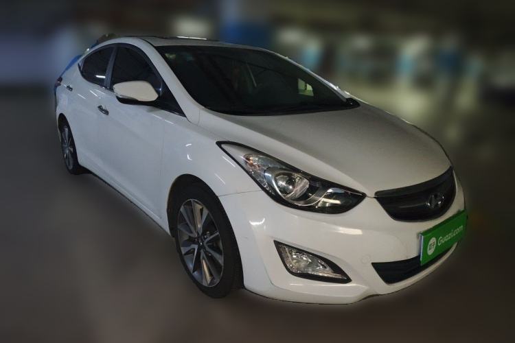 Used Hyundai Elantra (5th Generation / Langdong) 2015 1.6L Automatic Leading Model Front Right 45 Deg