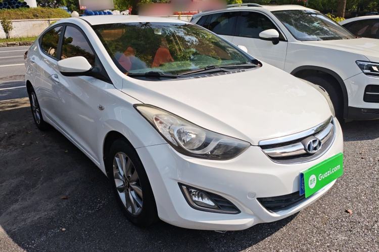 Used Hyundai Elantra (5th Generation / Langdong) 2015 1.6L Manual Fashion Edition Front Right 45 Deg