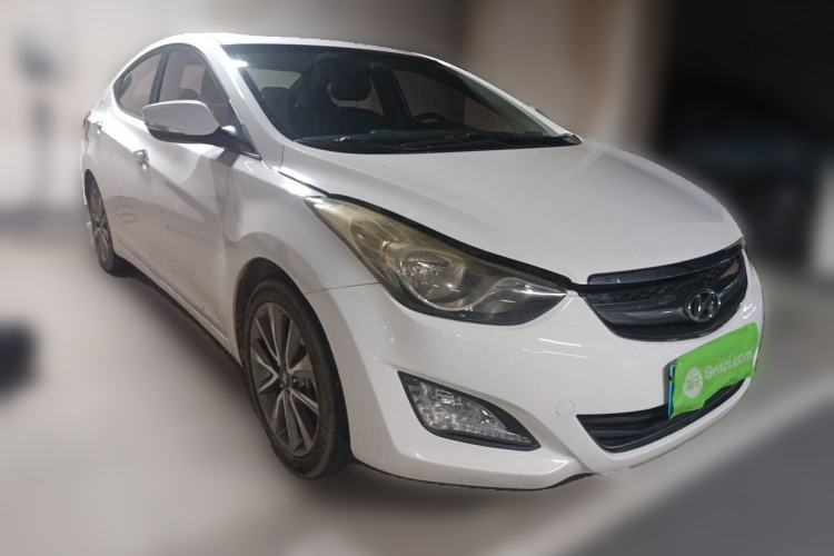 Used Hyundai Elantra (5th Generation / Langdong) 2015 1.6L Automatic Luxury Model Front Right 45 Deg