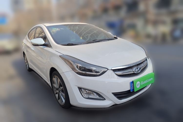 Used Hyundai Elantra (5th Generation / Langdong) 2015 1.6L Automatic Leading Model Front Right 45 Deg