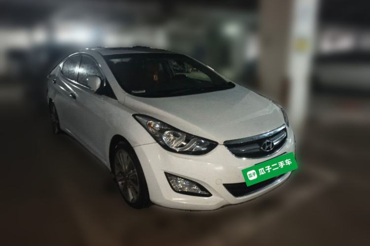 Used Hyundai Elantra (5th Generation / Langdong) 2015 1.6L Automatic Luxury Model Front Right 45 Deg