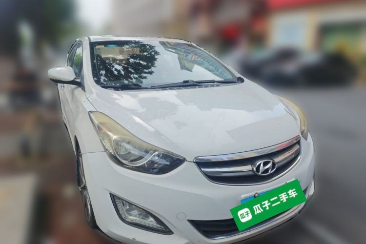 Used Hyundai Elantra (5th Generation / Langdong) 2015 1.6L Automatic Leading Model Front Right 45 Deg