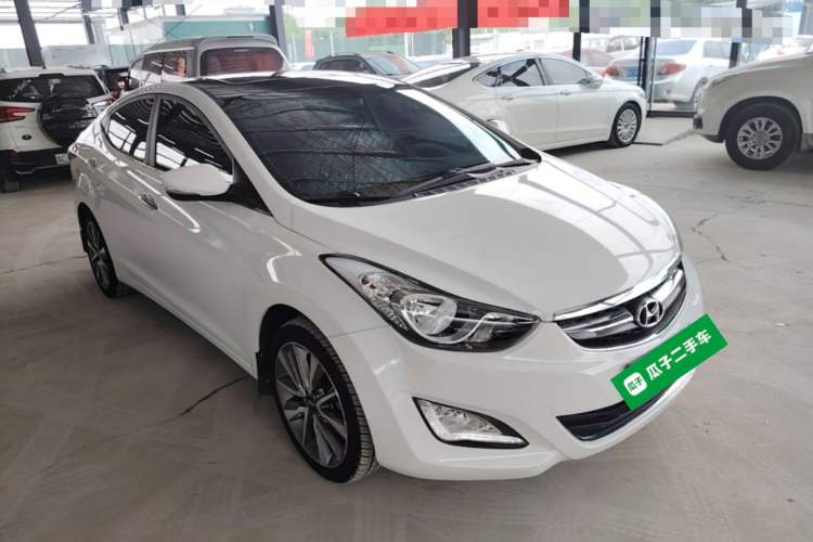Used Hyundai Elantra (5th Generation / Langdong) 2015 1.6L Automatic Leading Model Front Right 45 Deg