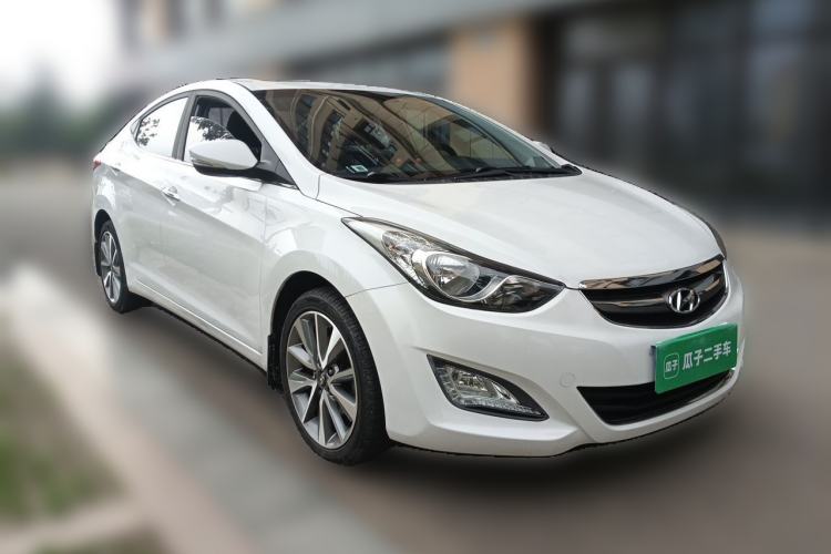 Used Hyundai Elantra (5th Generation / Langdong) 2015 1.6L Automatic Leading Model Front Right 45 Deg
