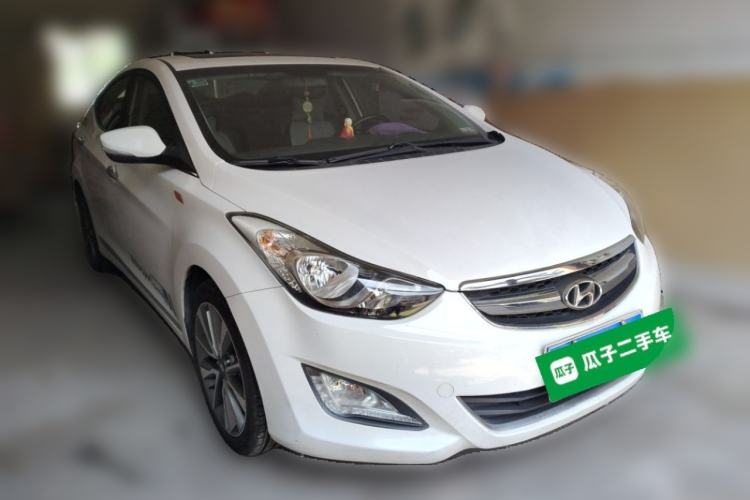 Used Hyundai Elantra (5th Generation / Langdong) 2015 1.6L Automatic Leading Model Front Right 45 Deg