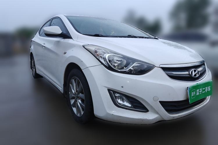 Used Hyundai Elantra (5th Generation / Langdong) 2015 1.6L Automatic Fashion Model Front Right 45 Deg