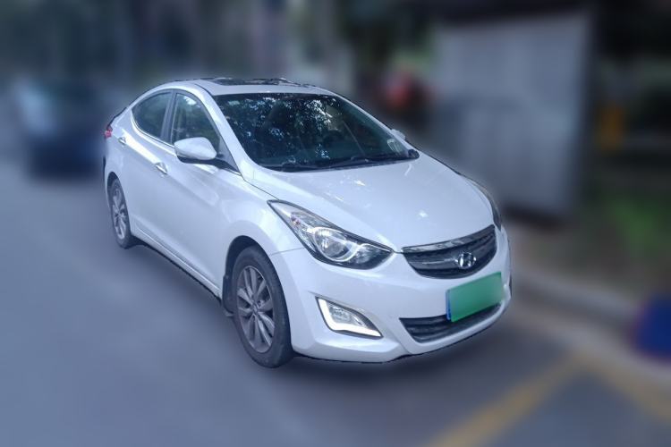 Used Hyundai Elantra (5th Generation / Langdong) 2015 1.6L Manual Leading Model Front Right 45 Deg