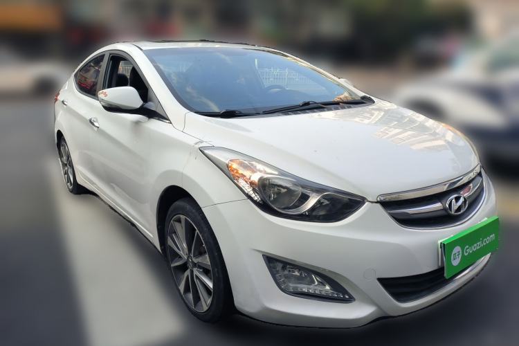 Used Hyundai Elantra (5th Generation / Langdong) 2015 1.6L Automatic Leading Model Front Right 45 Deg