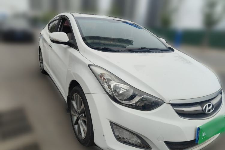 Used Hyundai Elantra (5th Generation / Langdong) 2015 1.6L Automatic Leading Model Front Right 45 Deg