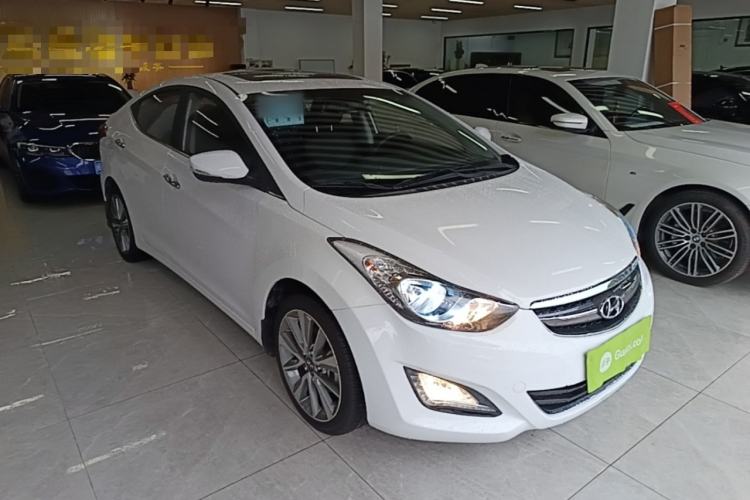 Used Hyundai Elantra (5th Generation / Langdong) 2015 1.6L Automatic Leading Model Front Right 45 Deg