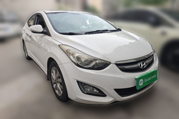 Used Hyundai Elantra (5th Generation / Langdong) 2015 1.6L Manual Leading Model Front Right 45 Deg