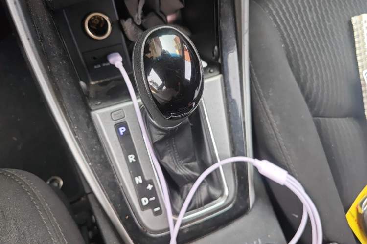 Used Hyundai Elantra (5th Generation / Langdong) 2015 1.6L Automatic Leading Model Gear Lever
