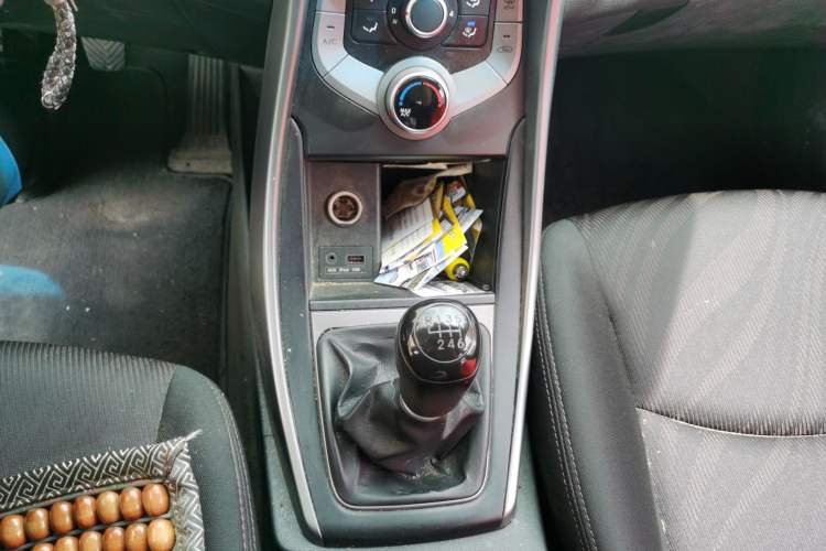 Used Hyundai Elantra (5th Generation / Langdong) 2015 1.6L Manual Fashion Edition Gear Lever