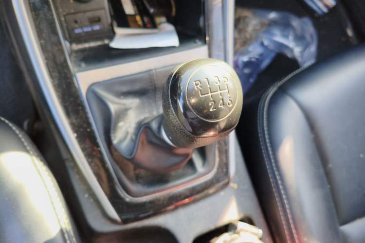 Used Hyundai Elantra (5th Generation / Langdong) 2015 1.6L Manual Leading Model Gear Lever