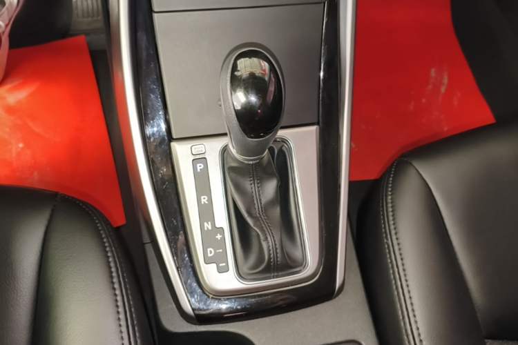 Used Hyundai Elantra (5th Generation / Langdong) 2015 1.6L Automatic Leading Model Gear Lever