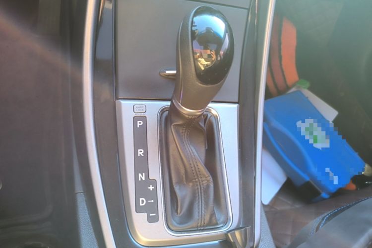 Used Hyundai Elantra (5th Generation / Langdong) 2015 1.6L Automatic Leading Model Gear Lever