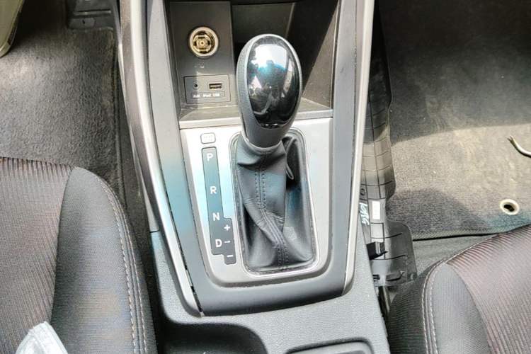 Used Hyundai Elantra (5th Generation / Langdong) 2015 1.6L Automatic Fashion Model Gear Lever