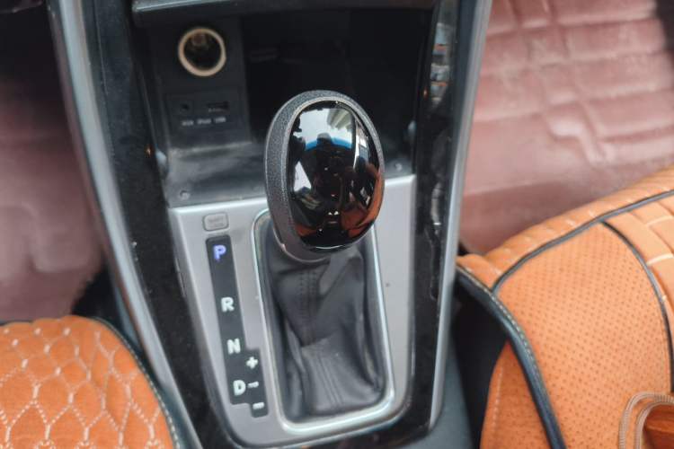 Used Hyundai Elantra (5th Generation / Langdong) 2015 1.6L Automatic Leading Model Gear Lever