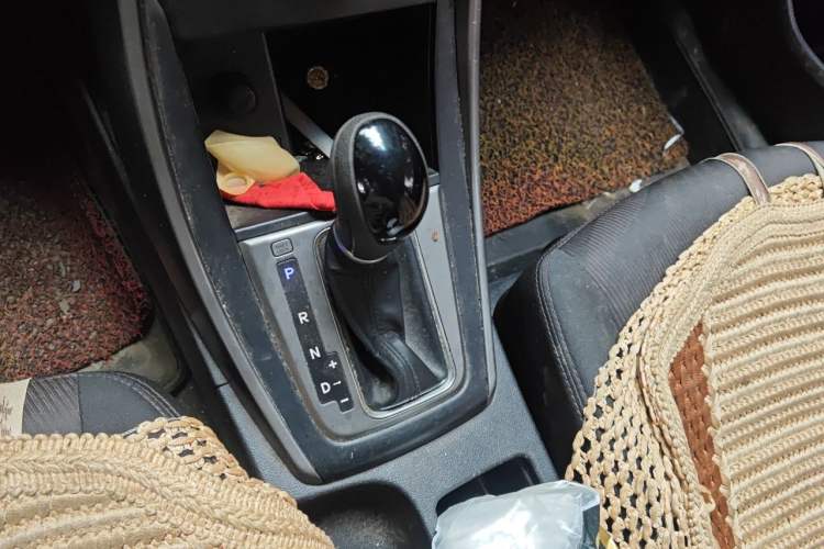 Used Hyundai Elantra (5th Generation / Langdong) 2015 1.6L Automatic Fashion Model Gear Lever
