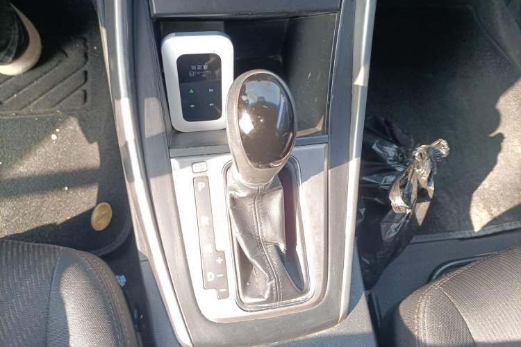 Used Hyundai Elantra (5th Generation / Langdong) 2015 1.6L Automatic Fashion Model Gear Lever