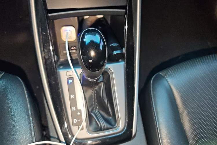 Used Hyundai Elantra (5th Generation / Langdong) 2015 1.6L Automatic Luxury Model Gear Lever